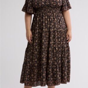 Max Studio Short Sleeve V Neck Midi in Black Spring Vintage Floral